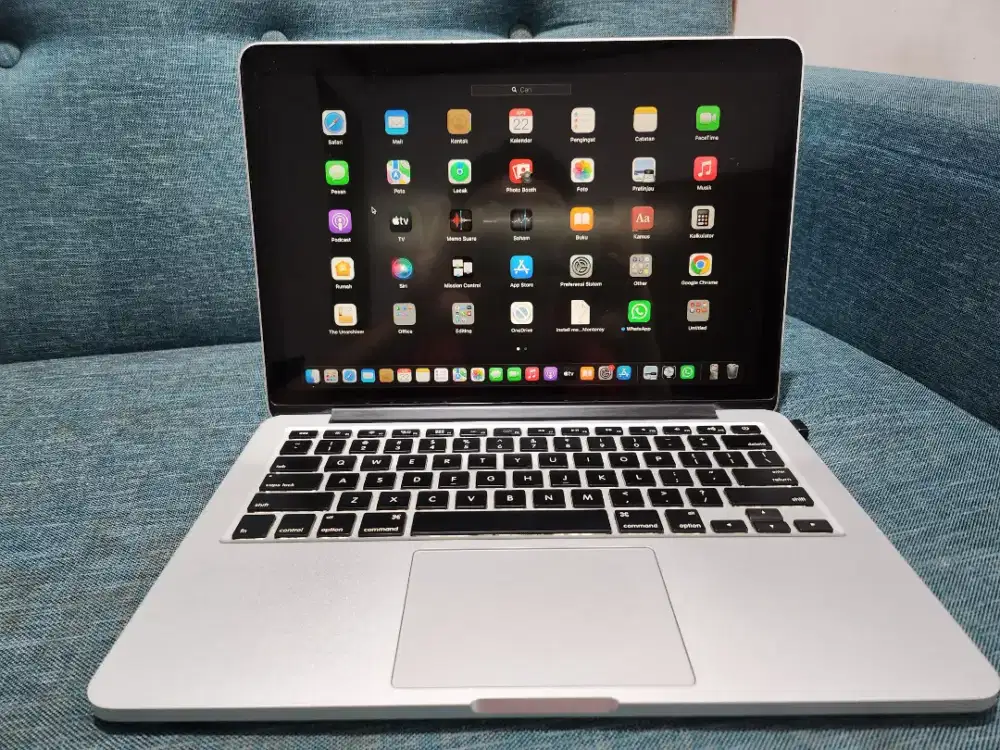 MACBOOK PRO SEGEL 2015 13 INCH MULUS ISTIMEWA TANGAN PERTAMA ssd