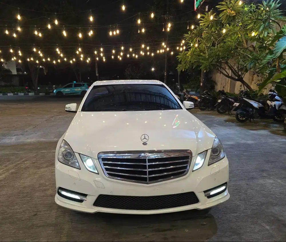 Mercy E250 AMG 2013 - White on Brown - Siap Pakai