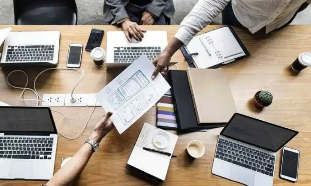 Admin Operasional E-commerce (Shopee / TikTok)