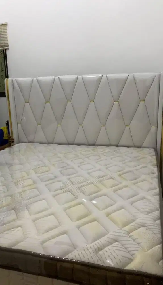 divan dan sandaran ukuran 180x200