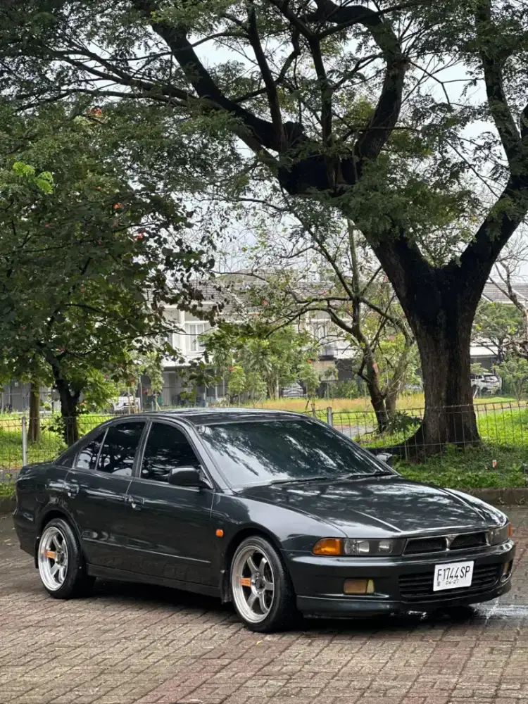 Mitsubishi Galant ST 2000