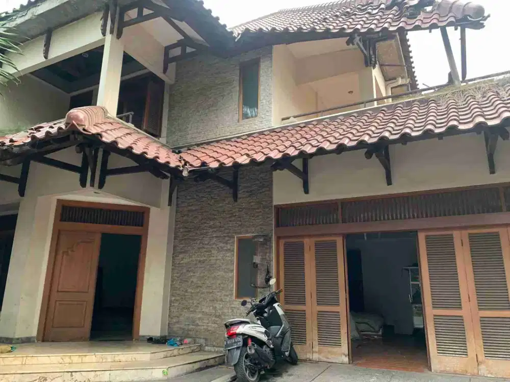 Dijual Rumah di jl Kartika Utama, Pondok Indah