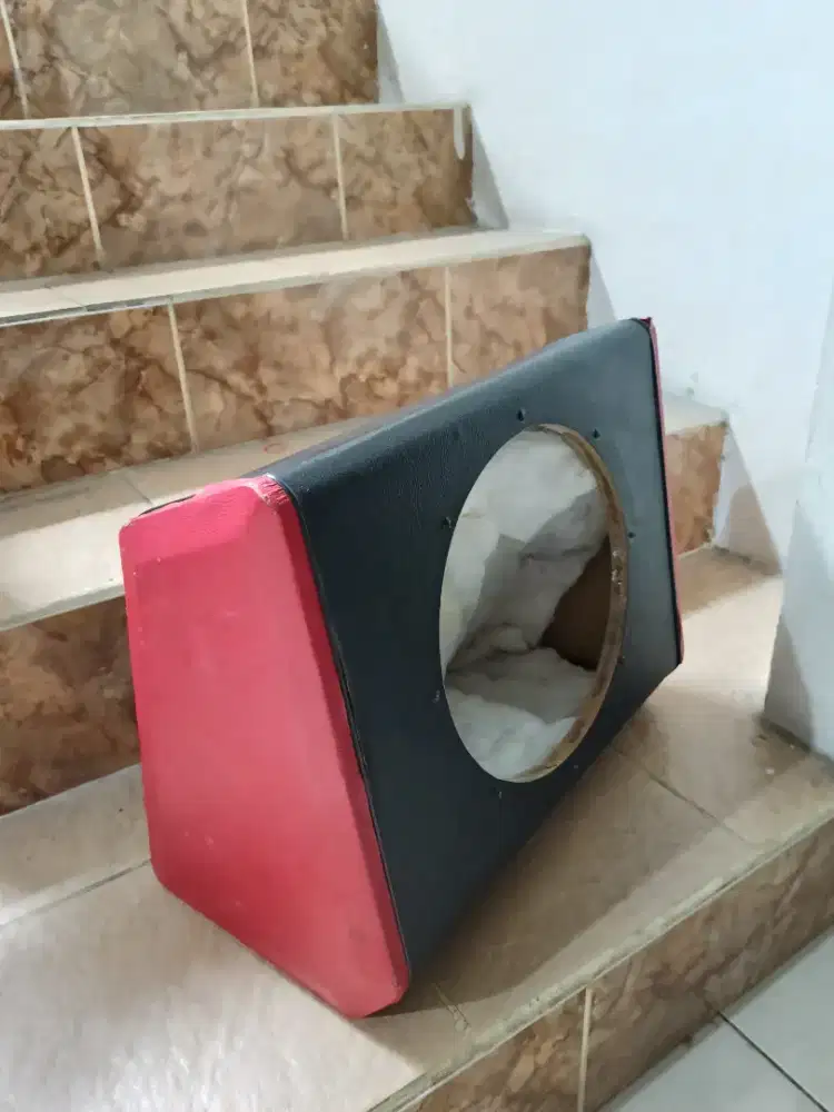 Box Subwoofer 12 inch - Kondisi Bagus