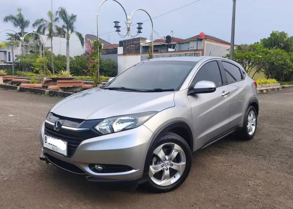 KM 50rbn Honda HRV 1.5 E CVT AT 2016 2017 Like New keyless