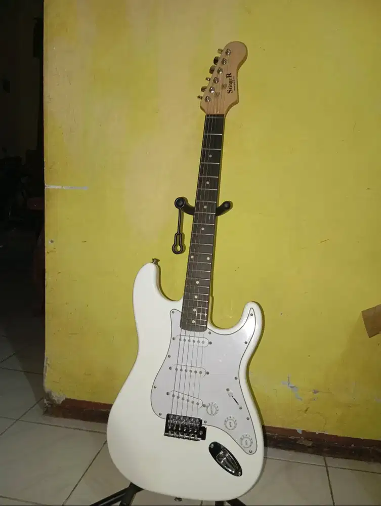 Gitar Elektrik Stratocaster Stinger Original SSS