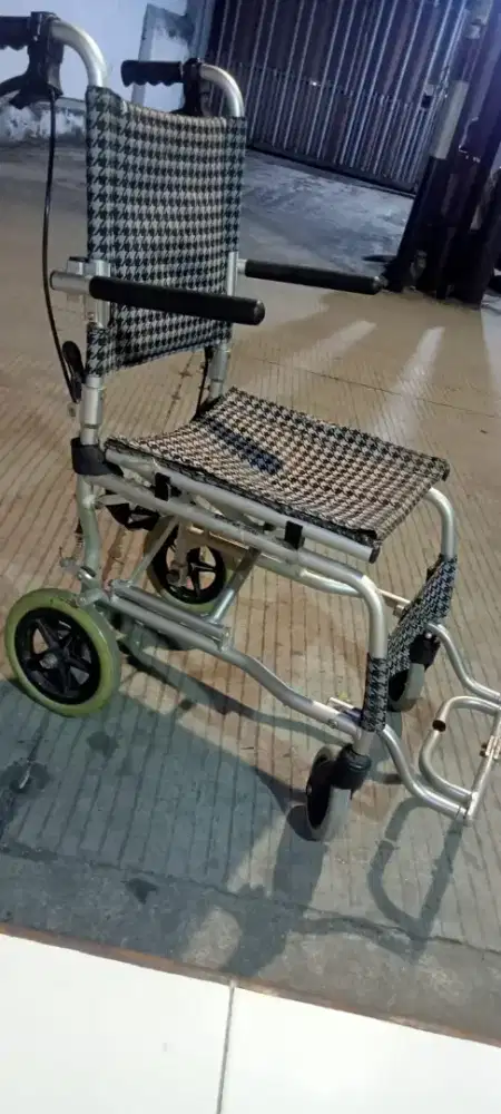 KURSI RODA TRAVELING