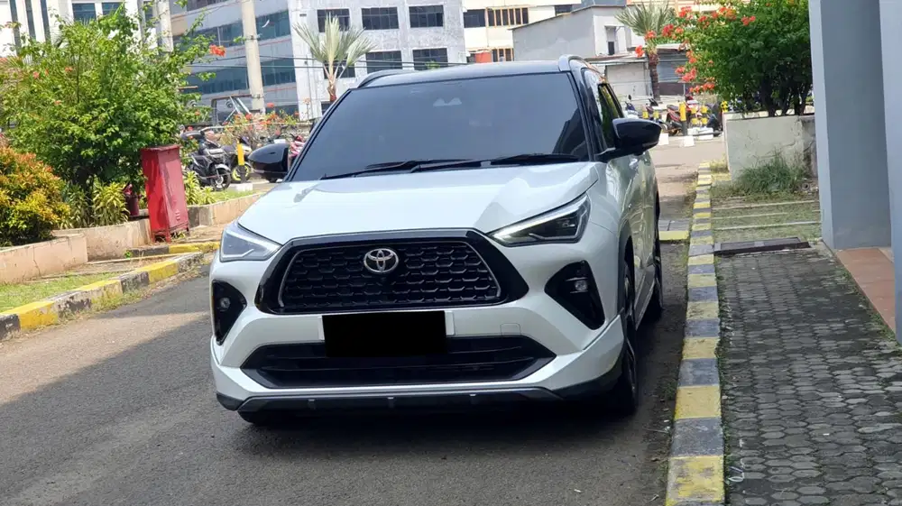 Km 10 ribu toyota yaris cross hev gr hybrid cvt tss 2024 putih