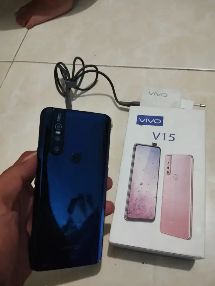 Vivo v15 8/256 gb