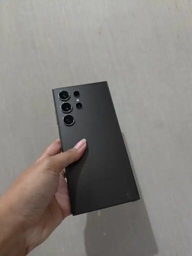 Samsung Galaxy S24 Ultra 12/512Gb Resmi Sein