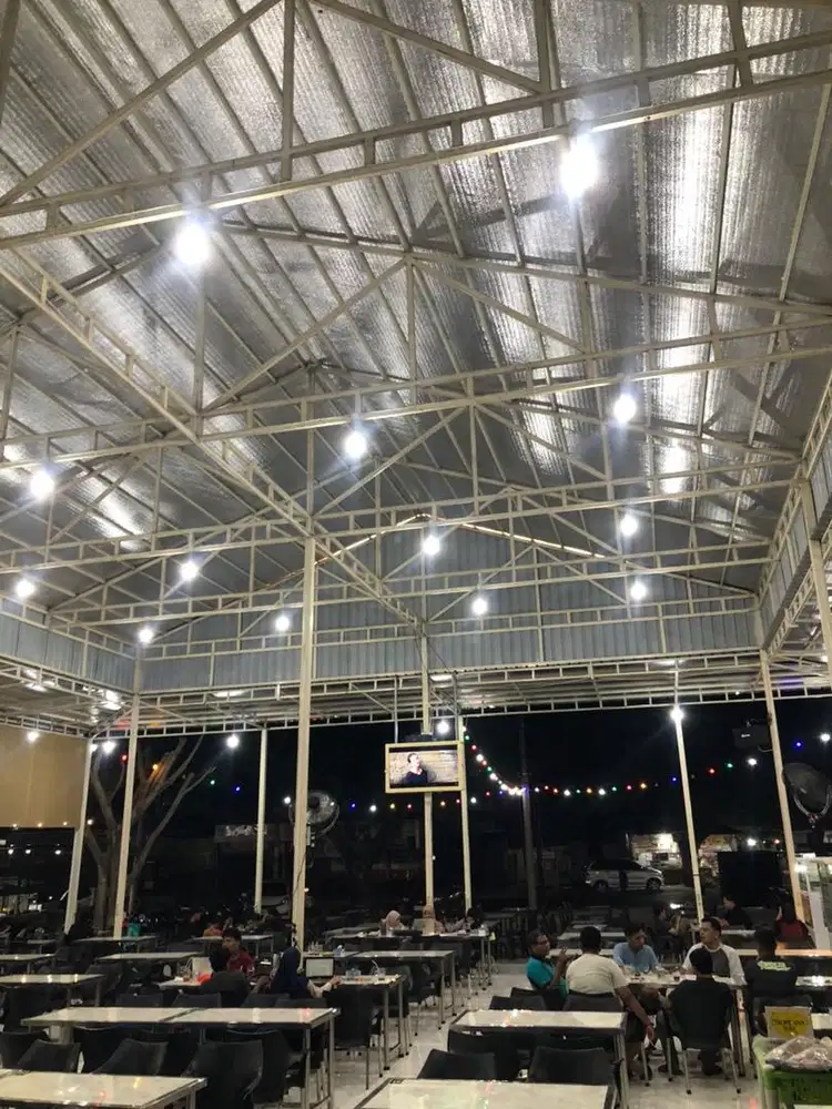 Dicari waiters warkop