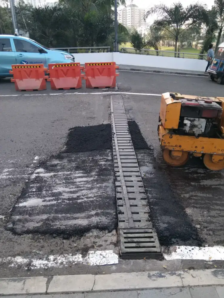 Aspal hotmix halaman rumah, parkiran kantor, area pabrik