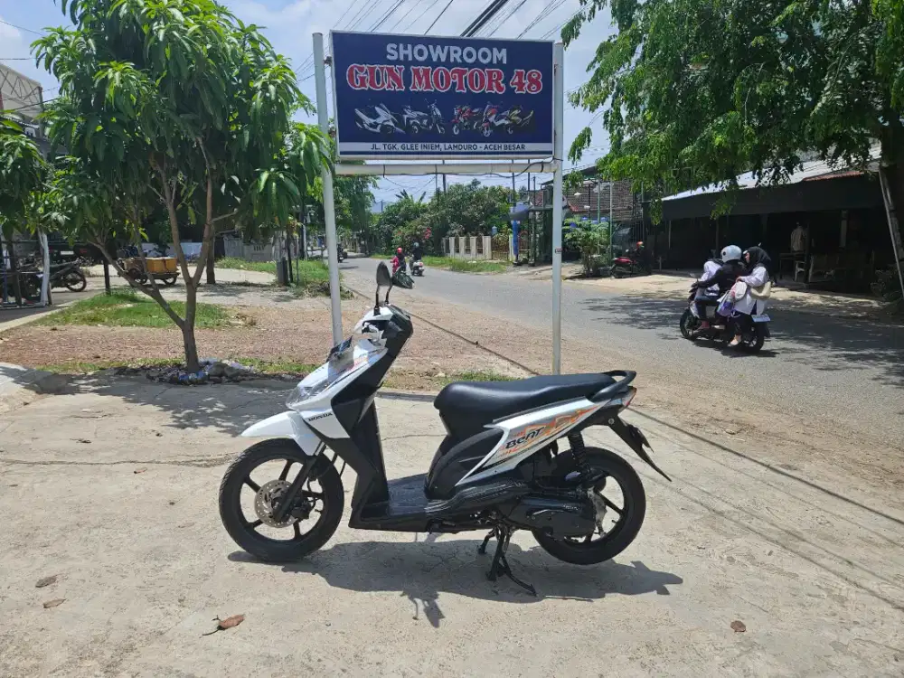 Honda beat tahun 2011