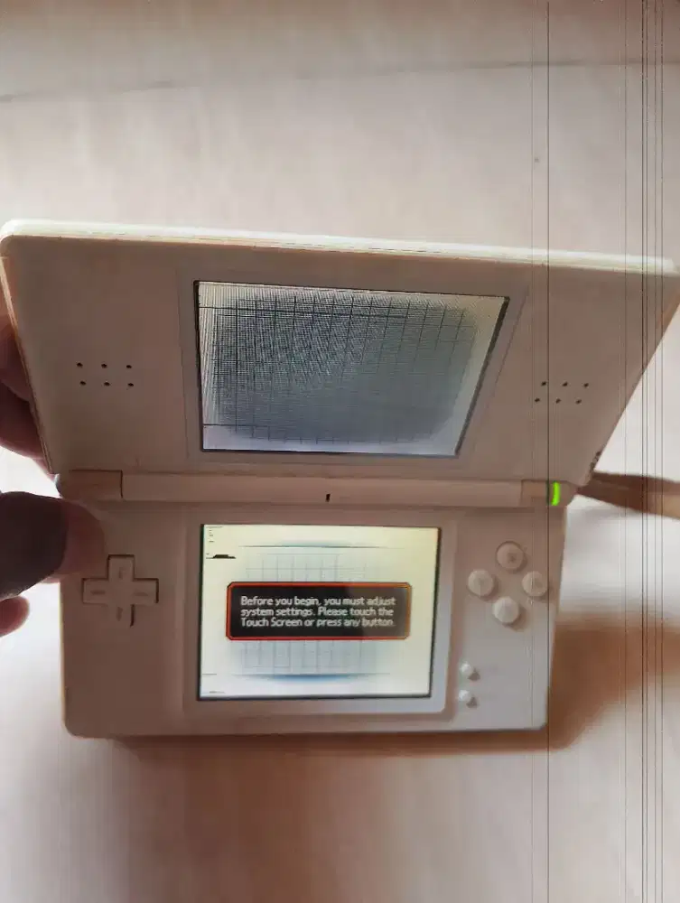 Nintendo DS Lite MINUS LAYAR