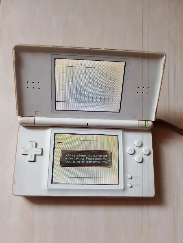 Nintendo DS Lite MINUS LAYAR + Aksesoris