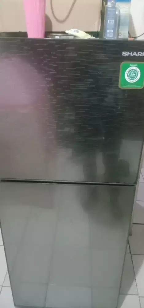 Kulkas Sharp SJ 246