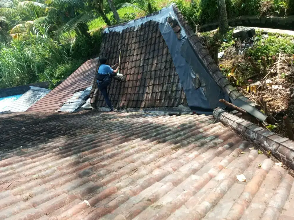 Tukang atap bocor dan renovasi rumah