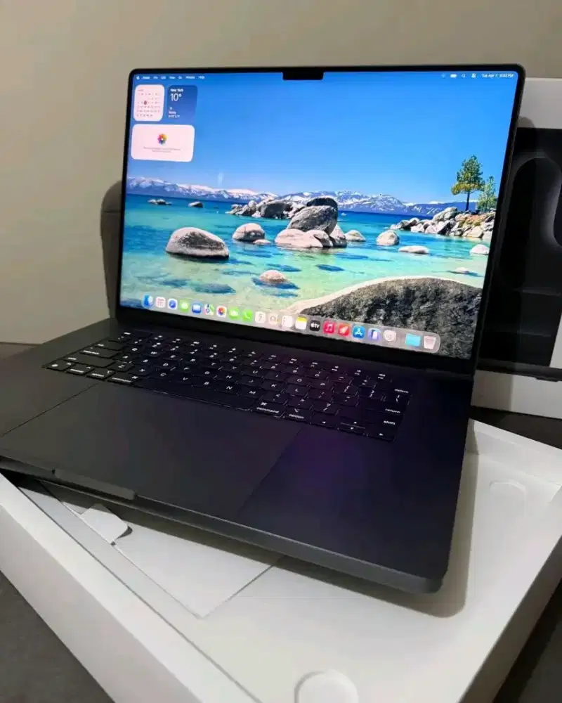 Macbook pro m4 pro 24/512 second