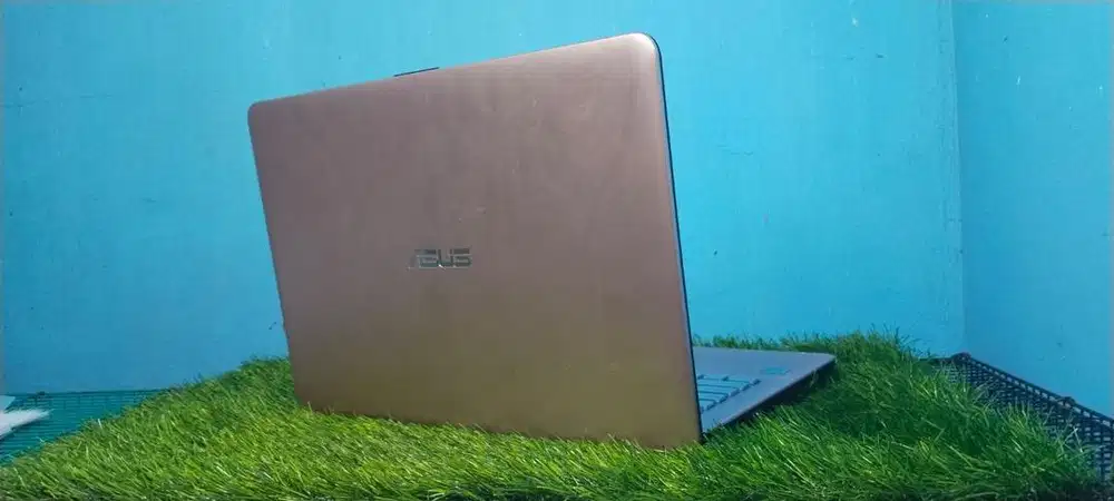 Laptop murah (Asus)