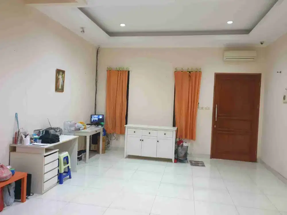 Dijual Rumah Minimalis 3lt di Rasamala, Tomang