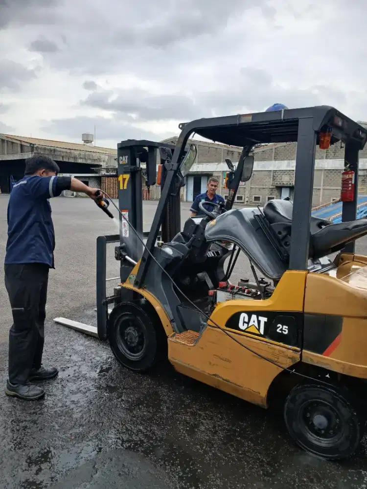 SEWA JUAL DAN SERVICE & SPARE PART FORKLIFT  AREA TANGERANG