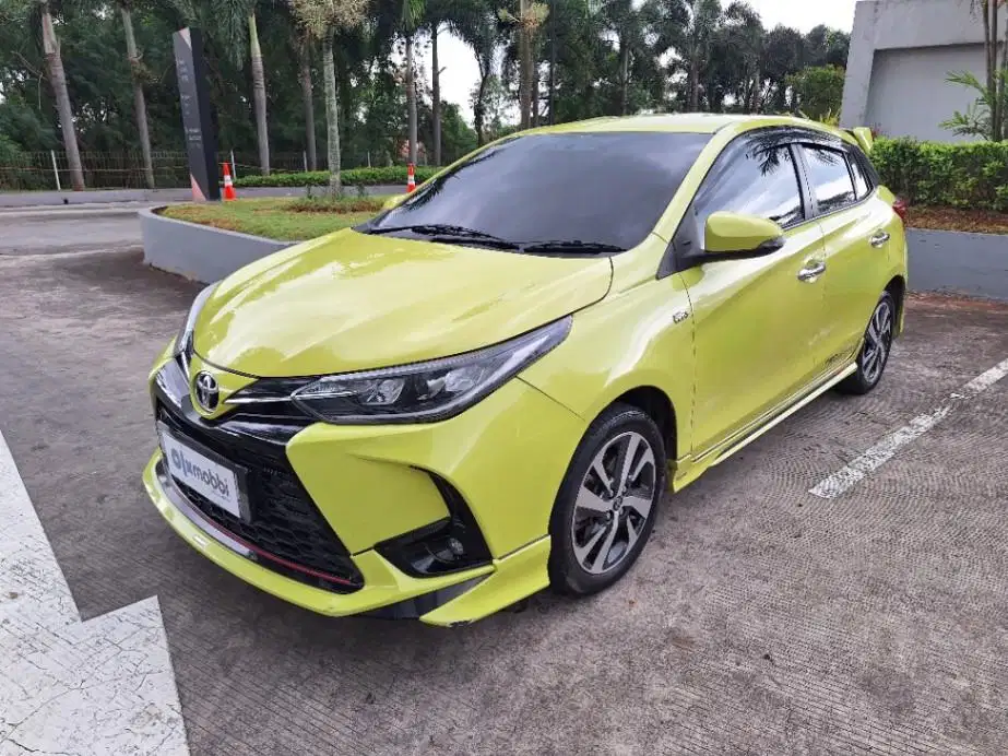 LOW DP Toyota Yaris 1.5 S Bensin-AT 2021 6UM