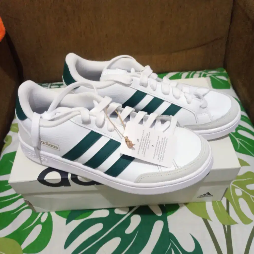 Adidas Grand Court SE