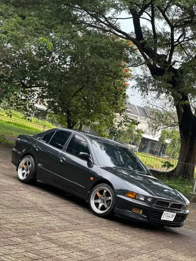 Mitsubishi Galant ST