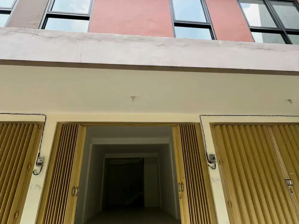 Dijual 3 ruko deret Manyar Jaya Praja