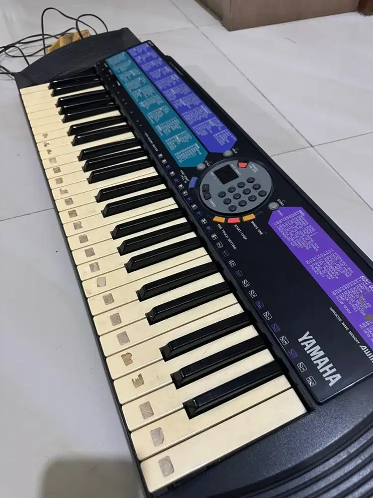Keyboard YAMAHA PSR-77
