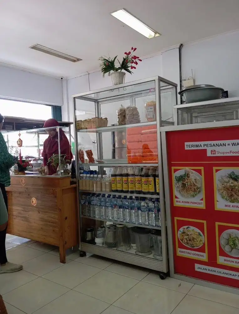 Lowongan Kerja Pelayan Restoran