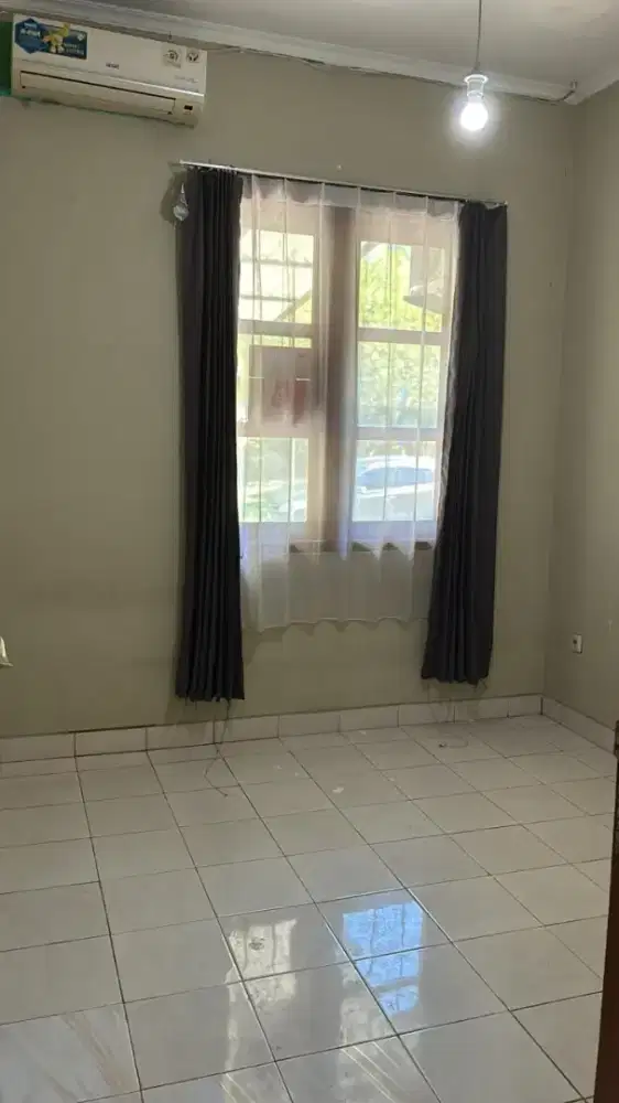 Rumah cantik masih  tahap renovasi