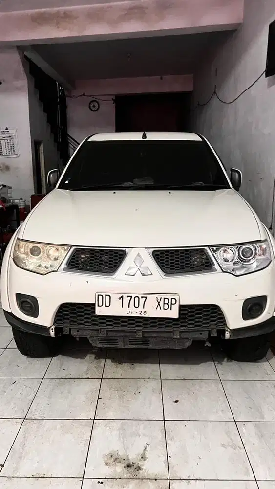 Jual mobil pajero sport tahun 2013