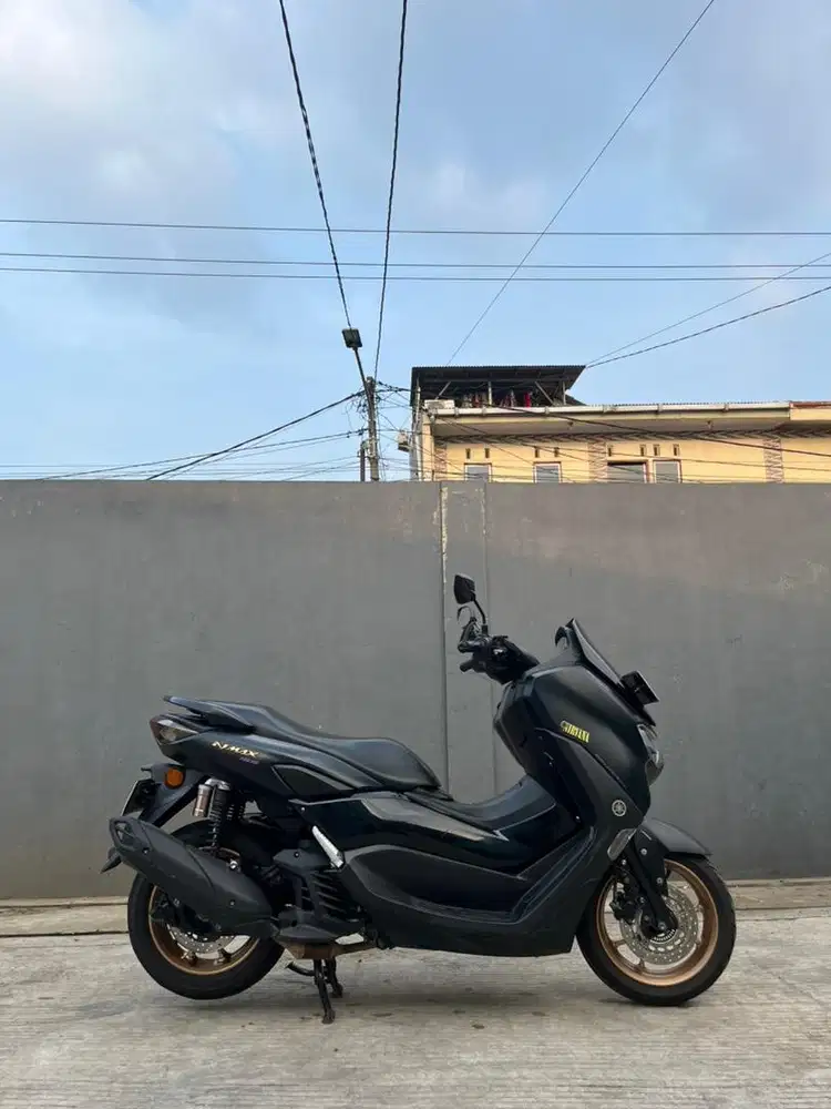 NMAX ABS KEYLESS 2023 HITAM