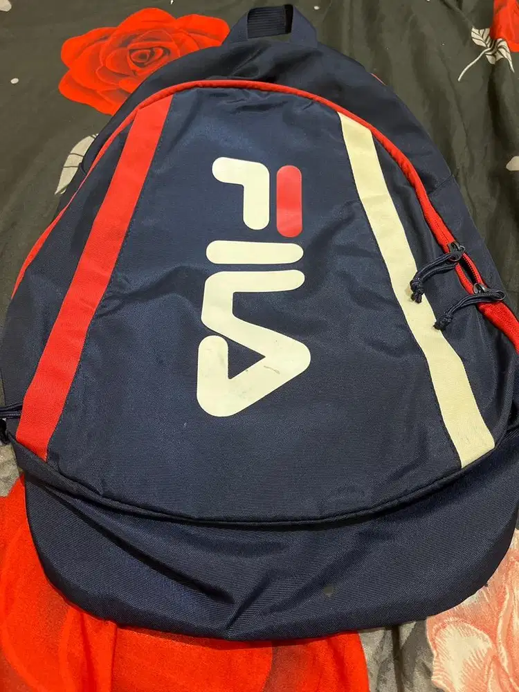 Tas Fila masi ok kondisi sesuai gambar