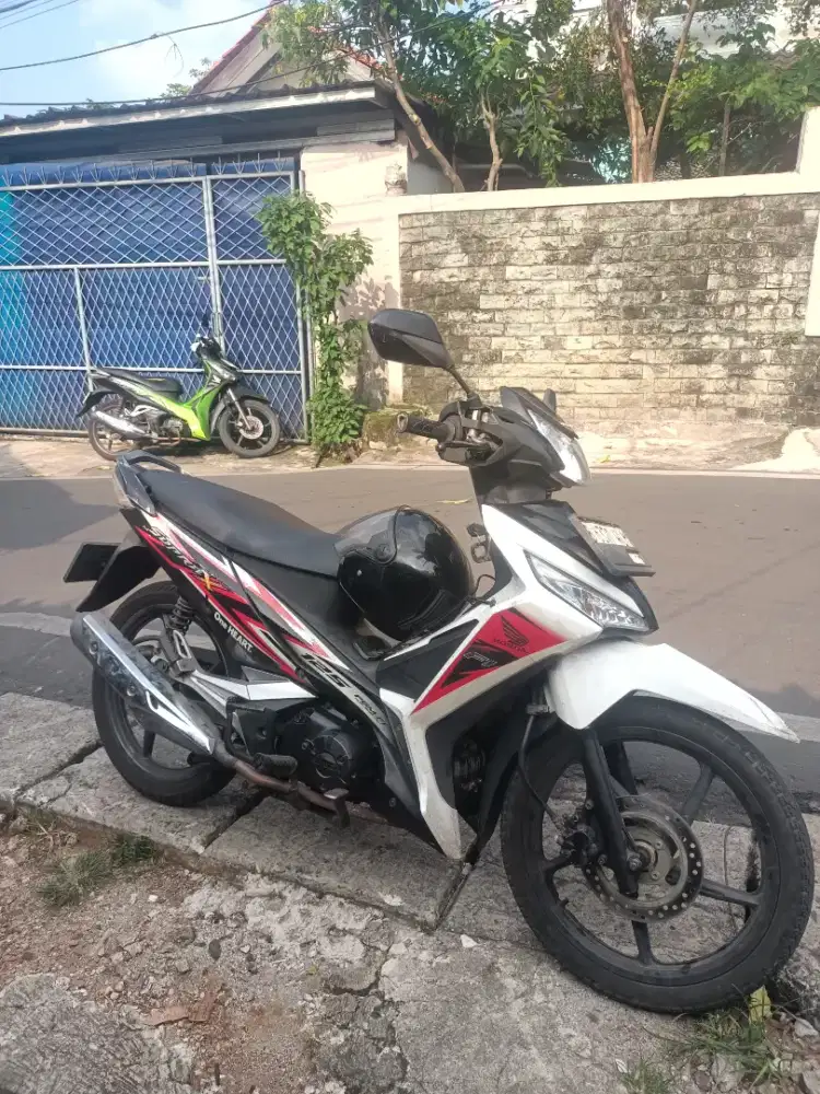 Supra x 125 fi plat Tangsel