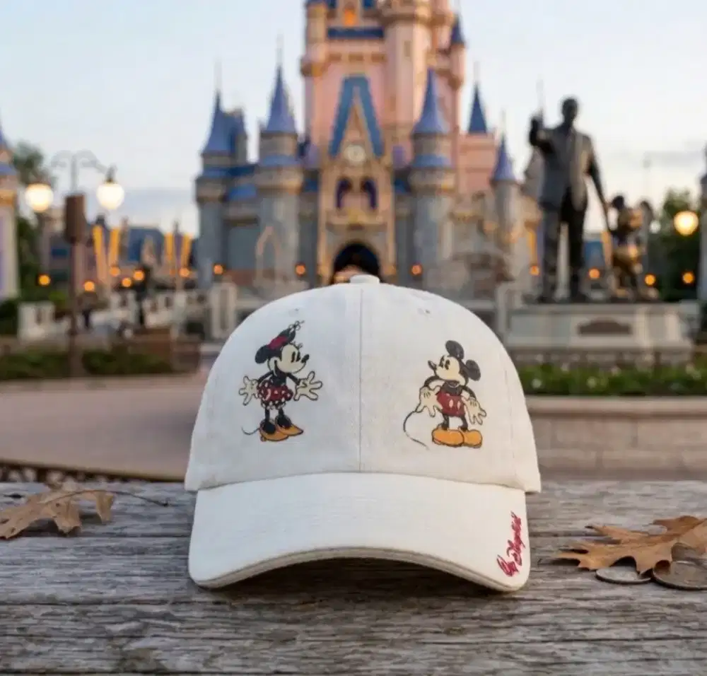 Topi Vintage Logo Semua Karakter Walt Disney Original Second Cream