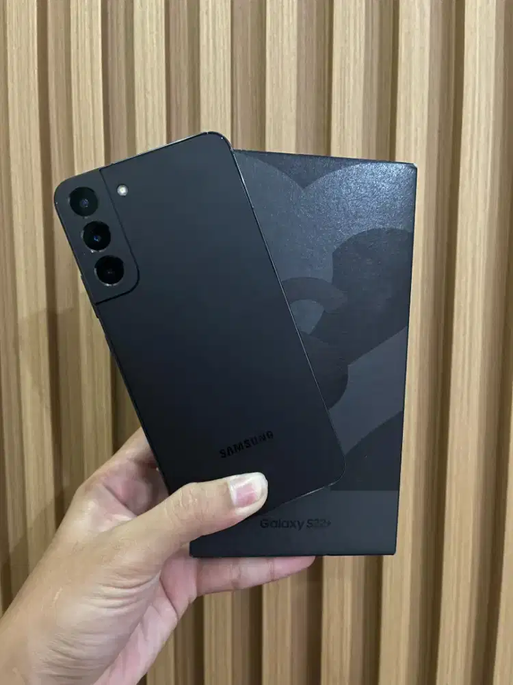 Samsung Galaxy S22+ 8/256GB Fullset – Minus Garis Layar, Fungsi Normal