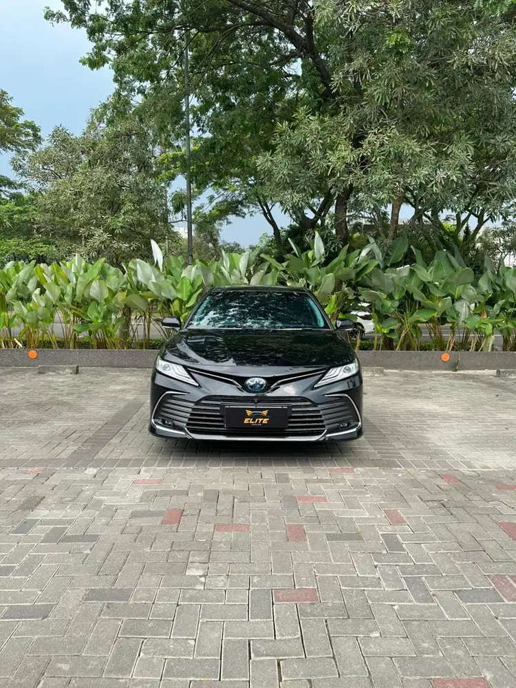 Toyota Camry 2.5L Hybrid 2023