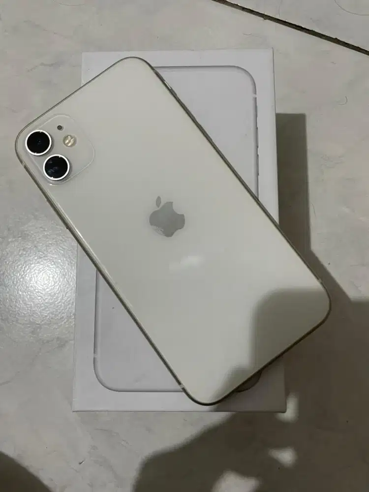 Iphone 11 64gb inter pemakaian lama
