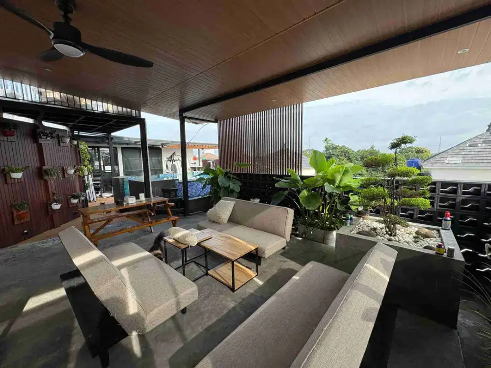 Rumah 3 Lantai Private Pool Luas 270m 6 Kamar Tapos Depok Dekat LRT