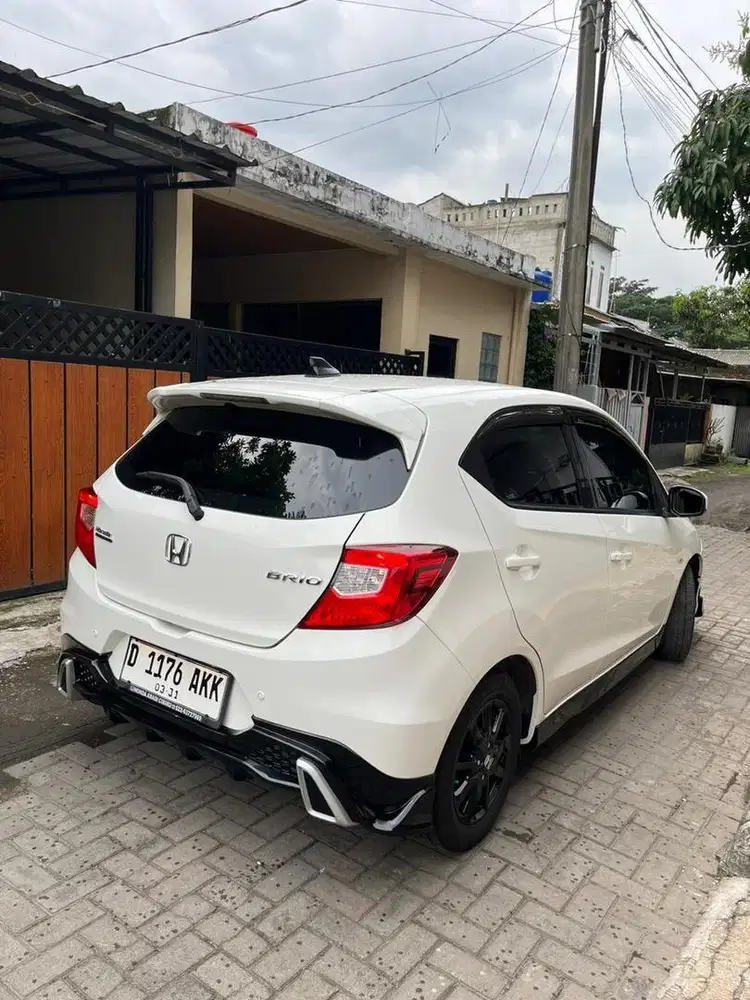 Honda Brio 2023 E CVT (Nego)