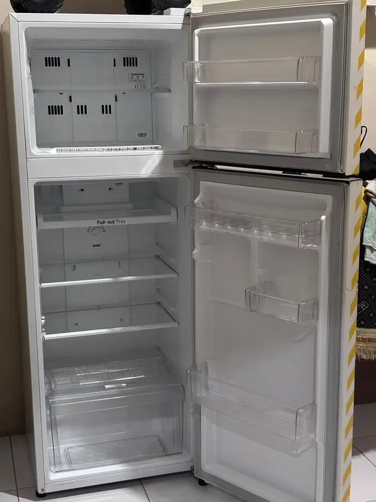 Kulkas LG 2 pintu