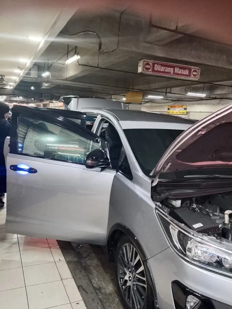 Toyota Kijang Innova 2023 diesel full upgread siap pakai