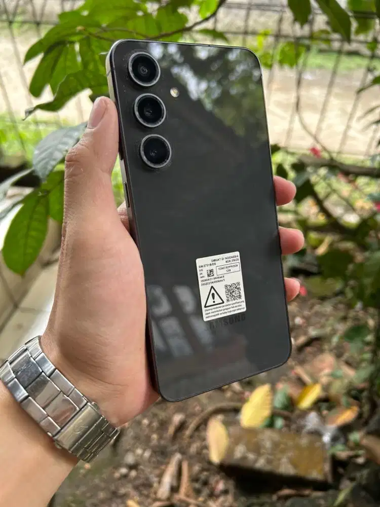 Samsung s24fe 8/256 ex sein