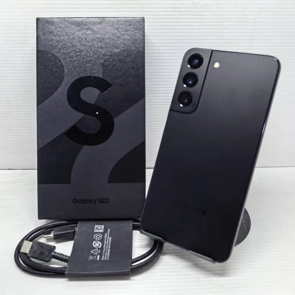 NO MINUS SAMSUNG GALAXY S22  5G 8/128 BLACK  EX SEIN MULUS
