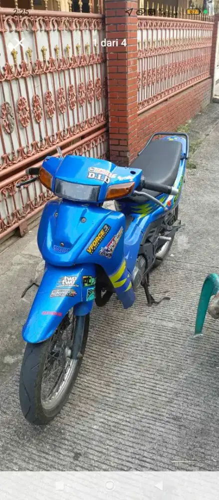 Suzuki satria R
