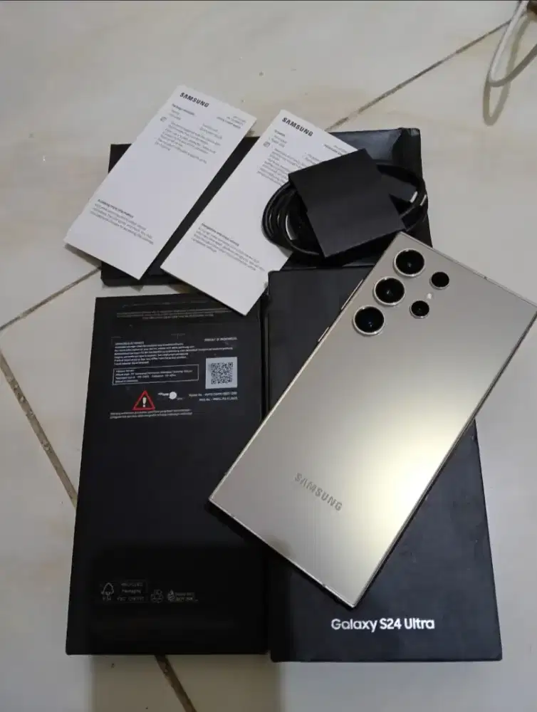 Samsung s24 ultra 12/512 fullset ori