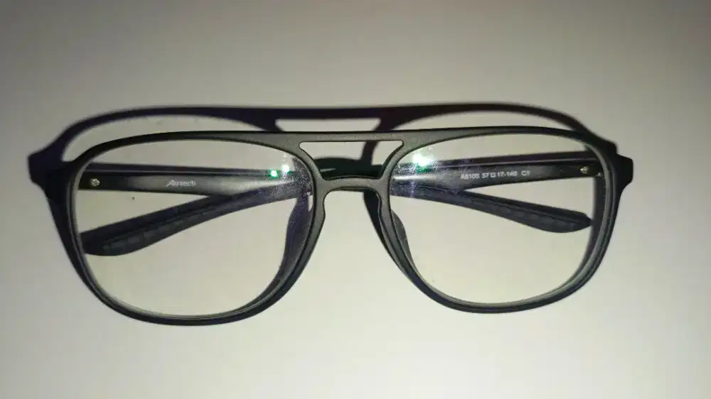 Jual kacamata Airtech model A6100 lensa minus
