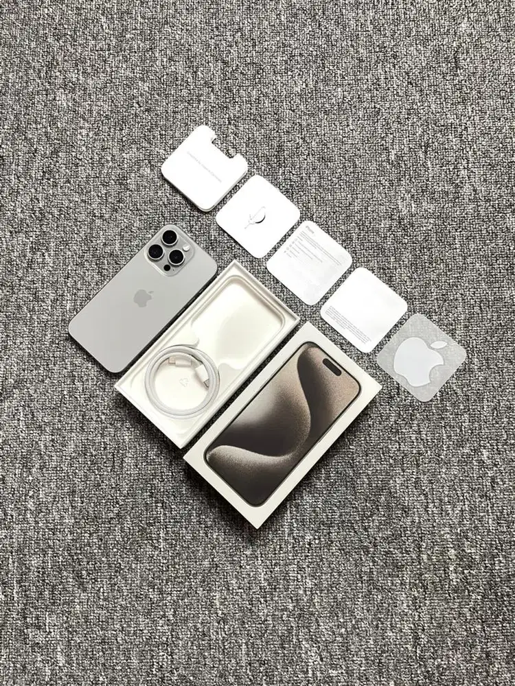 iPhone 15 Pro 128 GB iBox