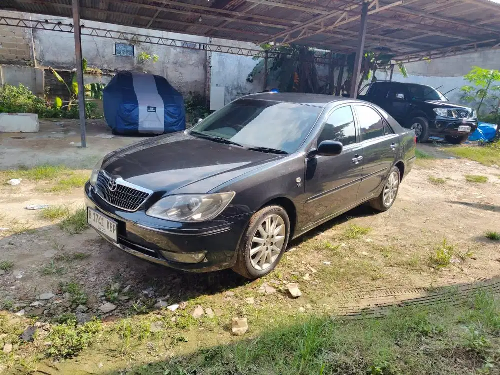 Dijual Toyota Camry V 3.0 tahun 2005. Kondisi prima. Orisinil